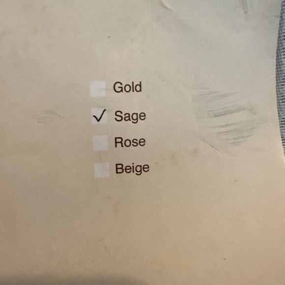 Ichiyo Table Runner with Floral Pattern - Picture 3 of 3